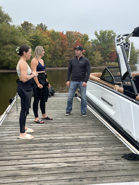 Tournage du cinquième épisode de l'émission Horizon Performance avec Karell Emard, l'animatrice Marie-Ève Dicaire et Jean-Philippe Martin-Dubois de Princecraft.