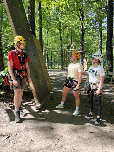Arbraska. Xavier Charbonneau, Marie-Eve Dicaire et Silvi Tourigny.
