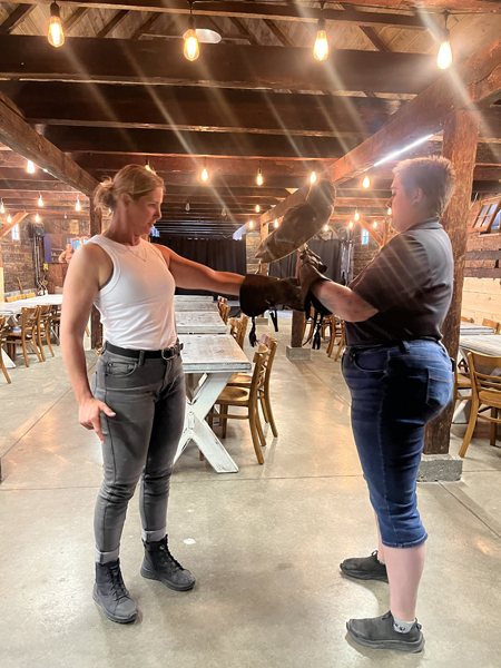 Ferme Guyon. Marie-Eve Dicaire et Danaelle Colette.