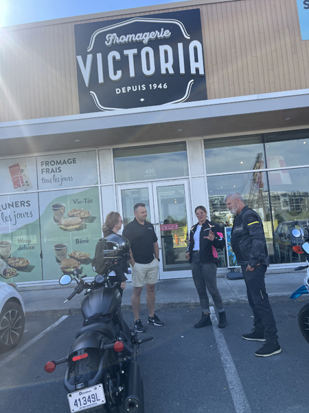 Fromagerie Victoria. Silvi Tourigny, Marc-André Gosselin, Marie-Eve Dicaire et Jean Paré.