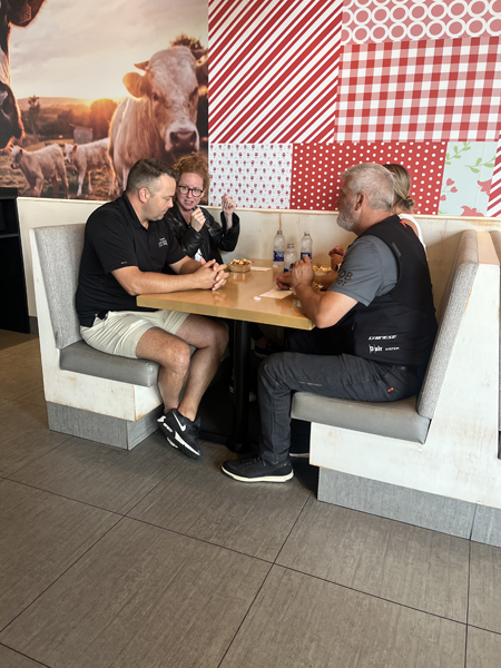 Fromagerie Victoria. Marc-André Gosselin, Silvi Tourigny, Marie-Eve Dicaire et Jean Paré.